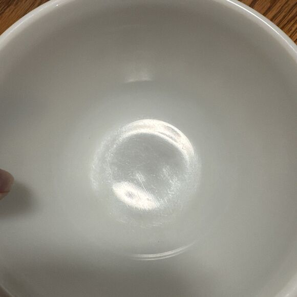 Pyrex 402 By Corning USA 1.5 QT White Butterfly Gold Glass Serving Mixing Bowl - Picture 9 of 10